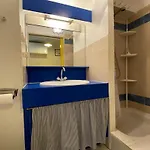 Apartment Piscine Park. Privatif Dans Res. Securisee