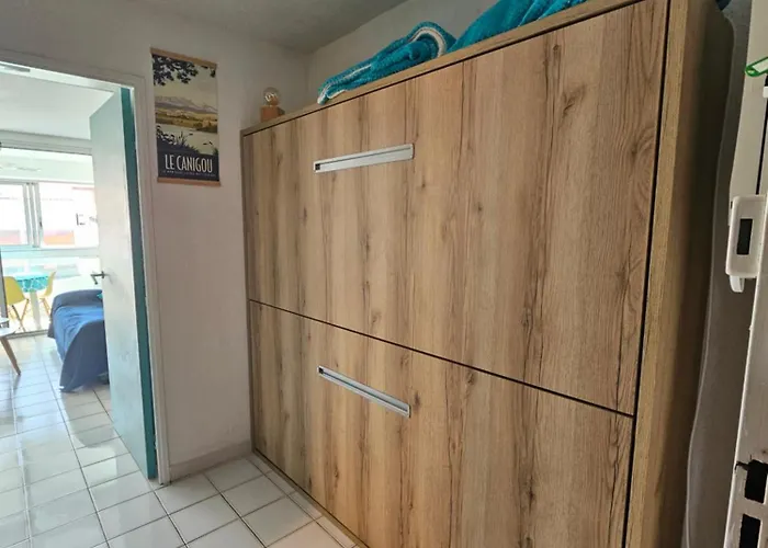 Piscine Park. Privatif Dans Res. Securisee